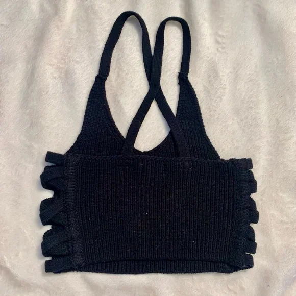 NEW Kimchi Blue Crop Top Small Black Sweater Cotton Acrylic Nylon Spandex NWOT - Picture 2 of 9